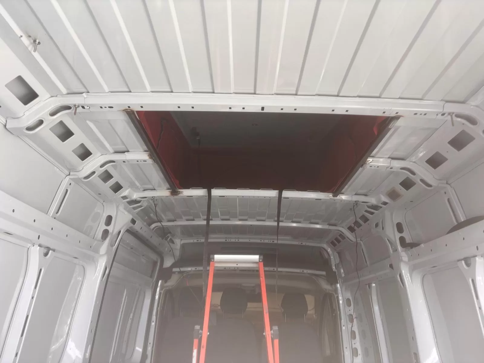 Boxer electronic elevating roof